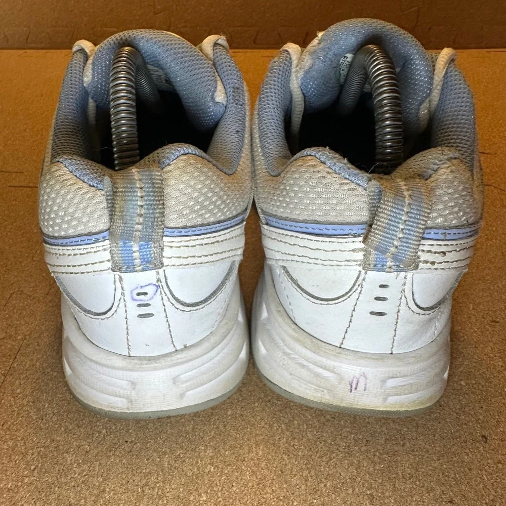 New Balance 409 Womens White Blue Cross Training Shoes WX409WL2 Size 10 Wide